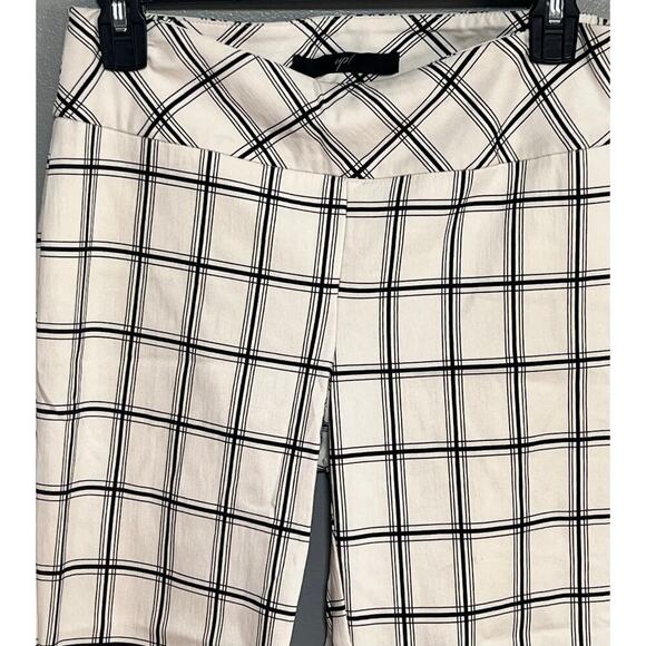 Up‎ Pants Ankle Length White with Black thin Lines Size 4  Pull On - Picture 3 of 6